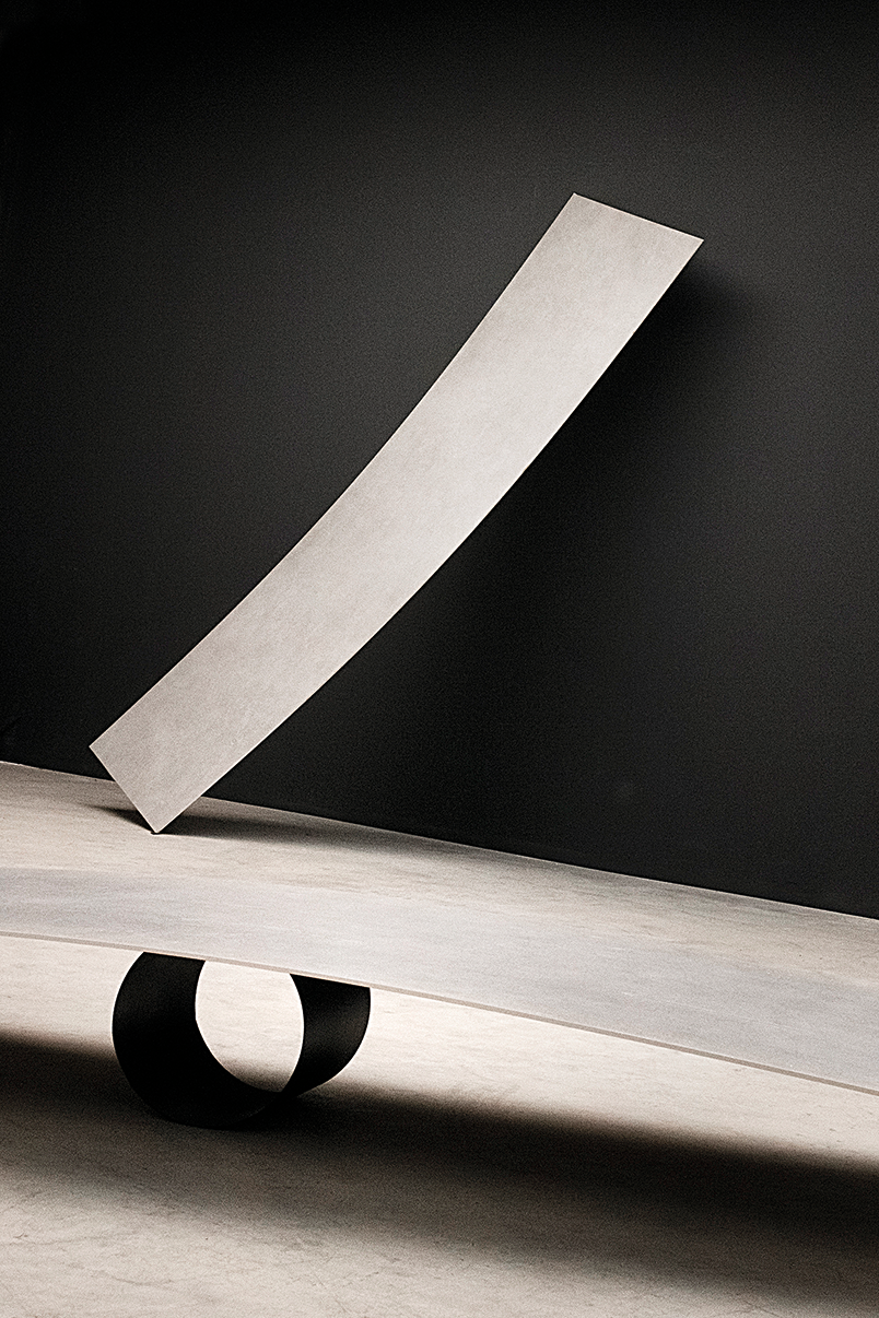 ductile-living-ceramics-gubi-cloud-nat-90x270-03-hr