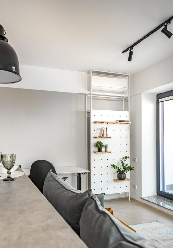 pegboard_living_DSC_5034-HDR-13