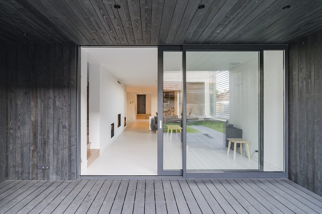 terasă ascunsă în volumul inserat