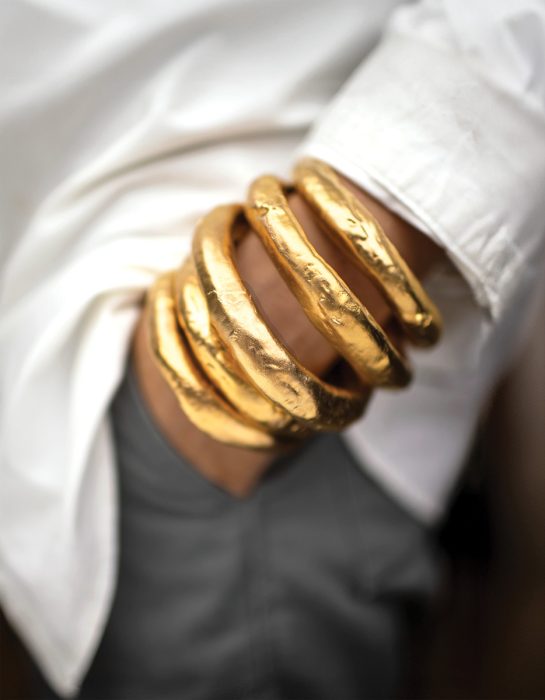 text1_pretzels-on-body-1-grey (1)