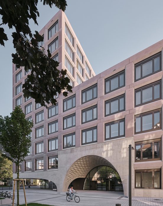 text2_005_230919-53_ibk_lehr-und-buerogeba╠êude-uibk_schreyerdavid