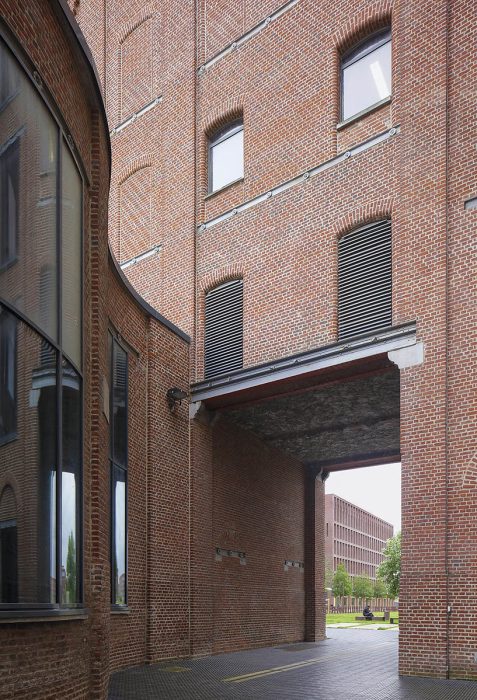 text2_07_Filip Dujardin 01