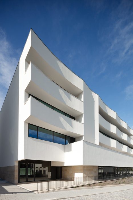 text2_JM_Edificio_PontedeLima_S03