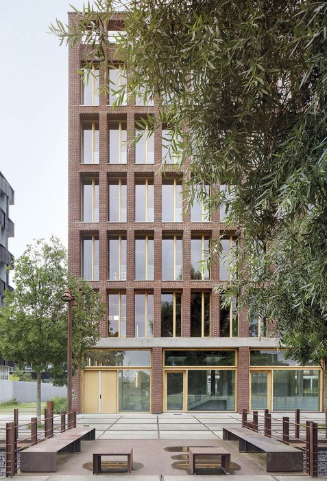 text3_13_Filip Dujardin 05