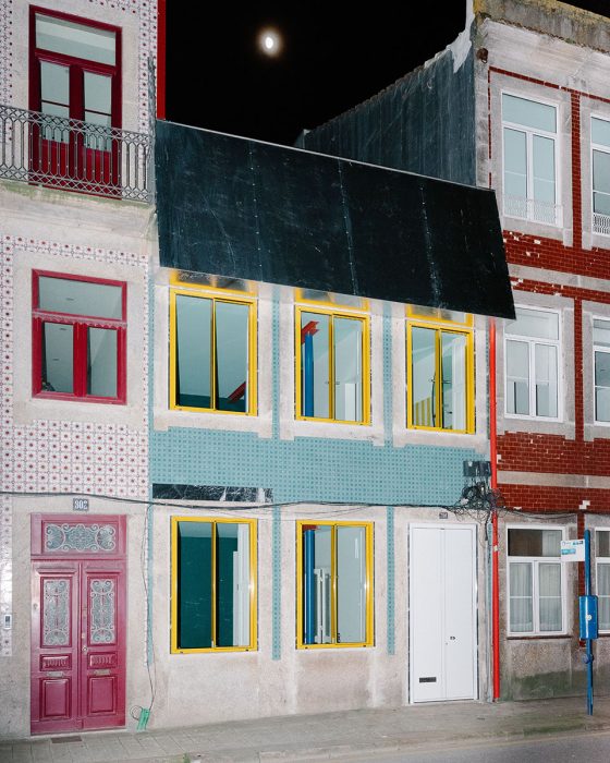 text4_fala_171_pic_000_photo by_fransisco ascensao_exterior view_in context