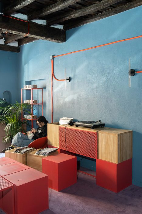 text_3_14_Sounds Familiar Store by STUDIOTAMAT ©Seven H. Zhang