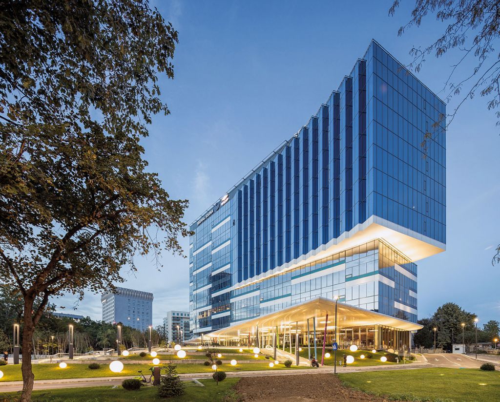 Birouri EQUILIBRIUM. Evocând natura umană mereu adaptabilă