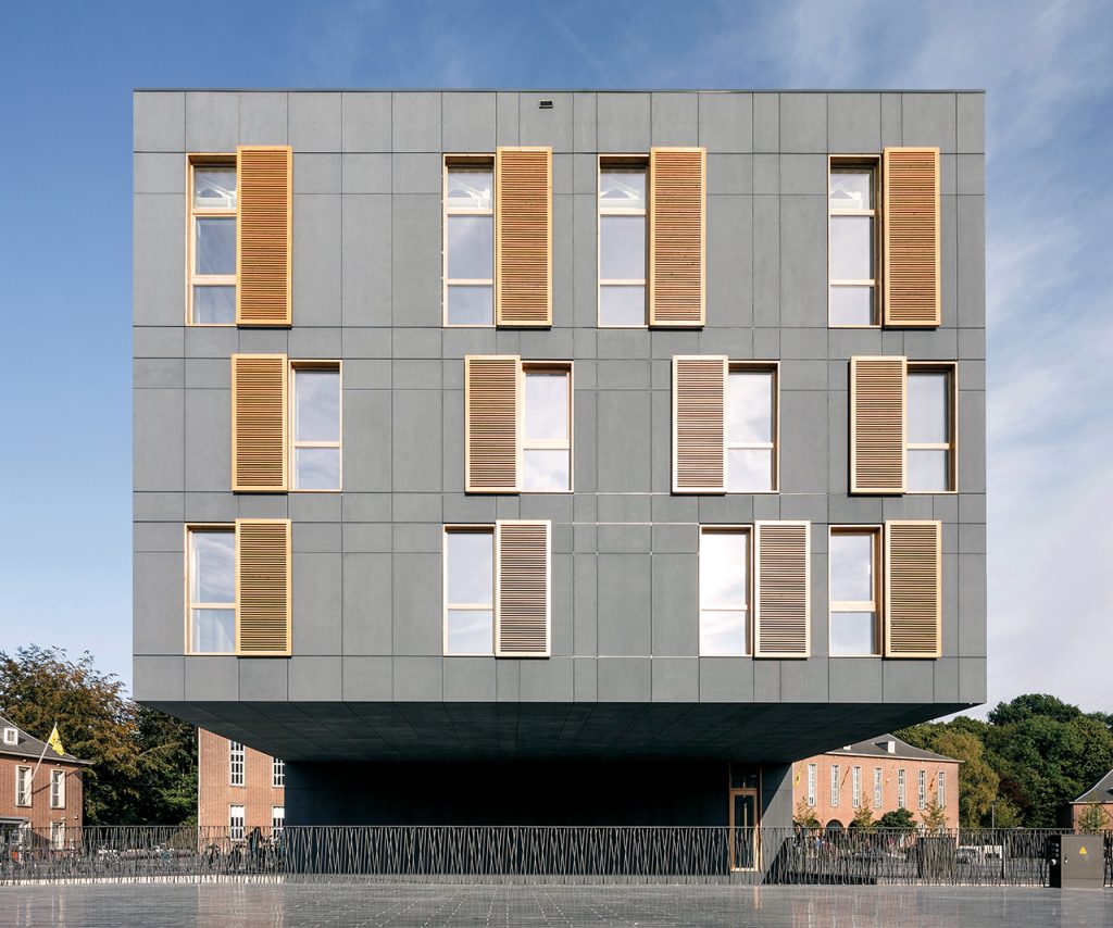 Clădire multifuncțională – Mortsel, Belgia. EQUITONE