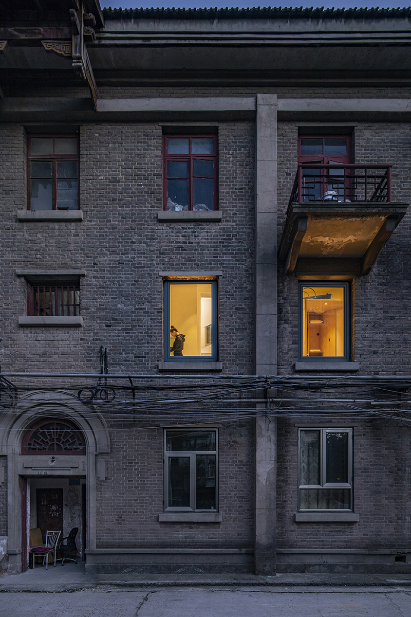 exterior 01 黄昏时分的外立面 Facade © Weiqi Jin