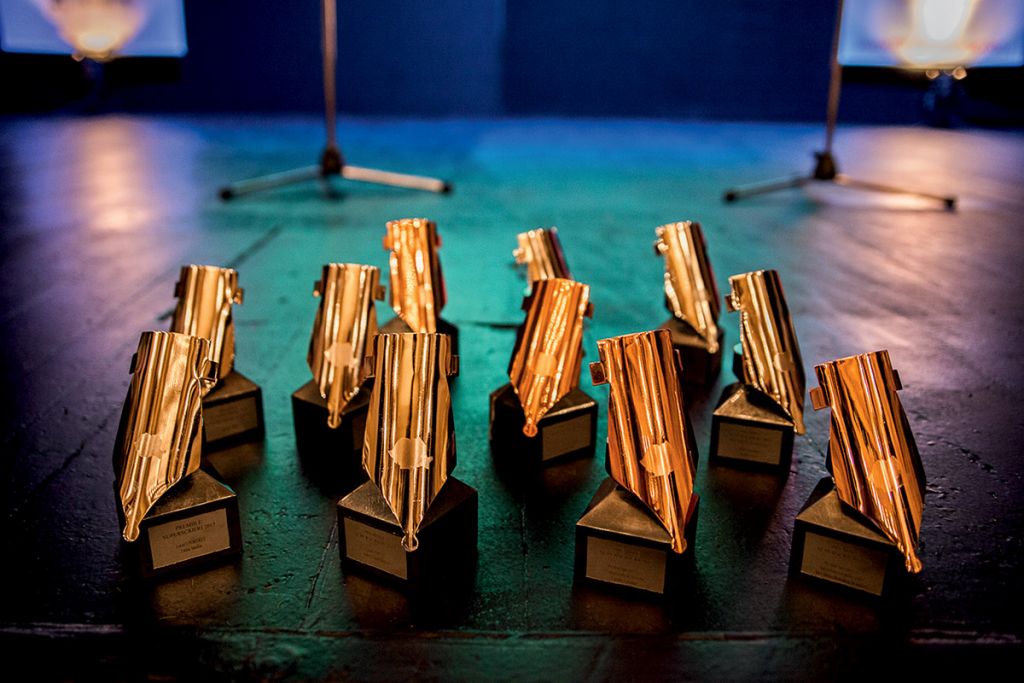 „De ce citim?” O poveste cu Superscrieri și supereroi ai cuvintelor