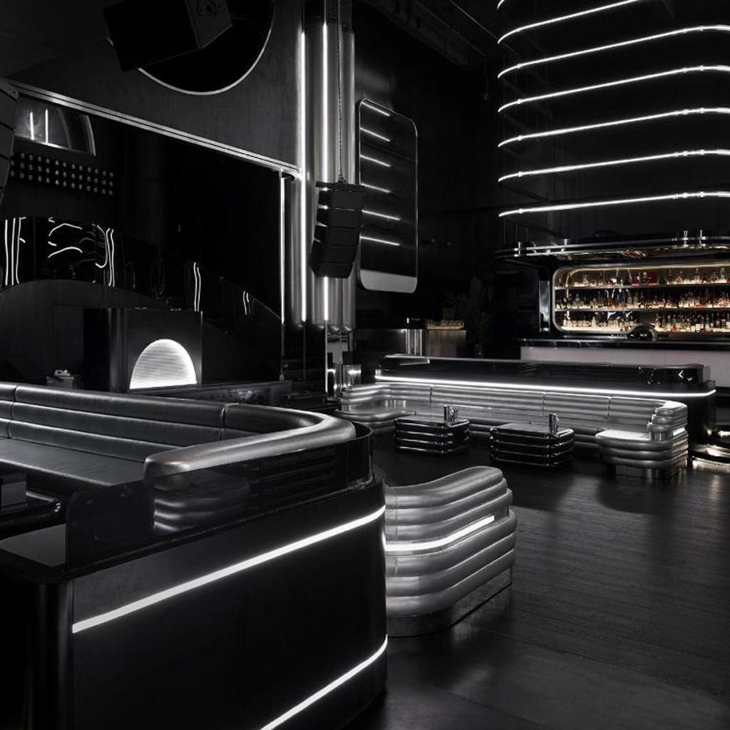 Arhitectură vizionară: GRNDCNTRL to Major Tom. Dialogul se mută în Shanghai