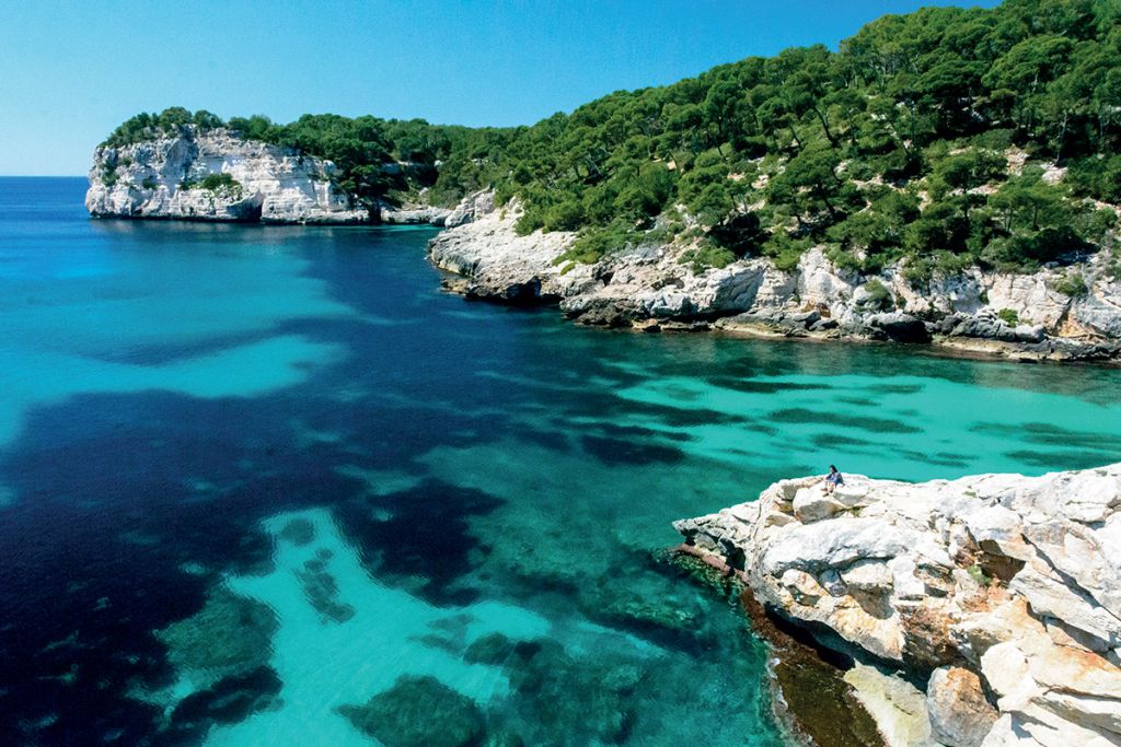 Menorca, insula frumoaselor „calas”