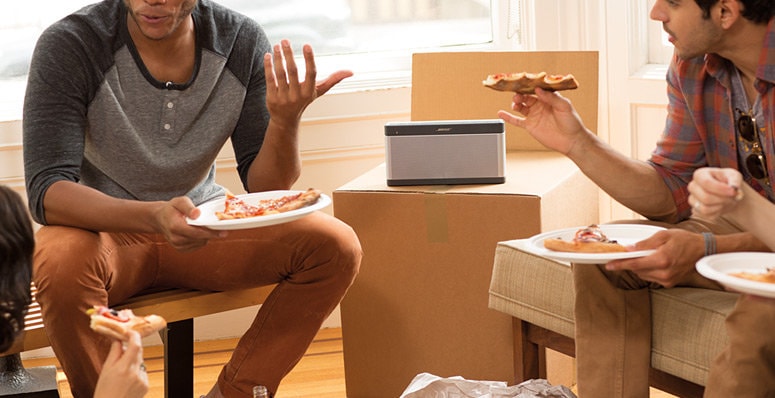 Bose SoundLink Bluetooth III – tu, cei dragi şi muzica preferată. Oriunde şi oricând