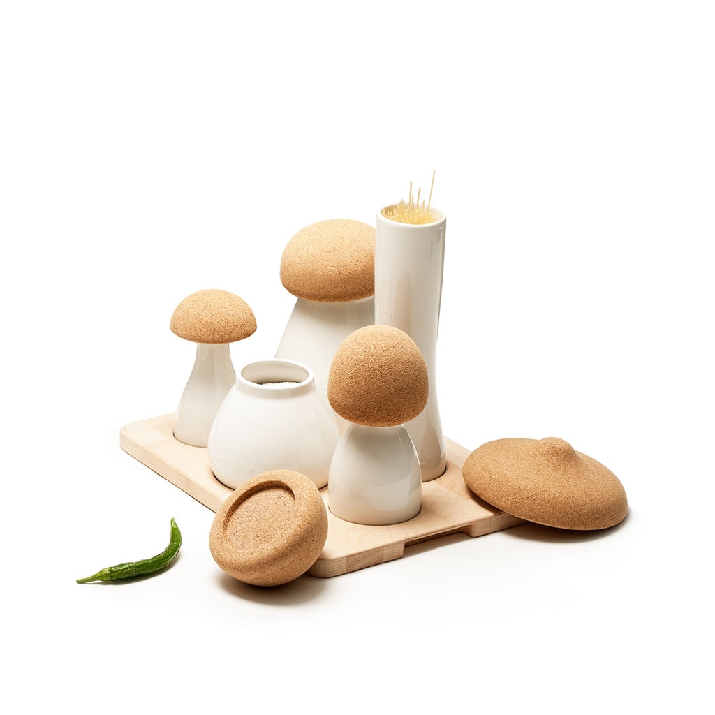 Colecțiile noi ale designerilor români îți completează  povestea de Crăciun la ediția a 7-a Made in RO