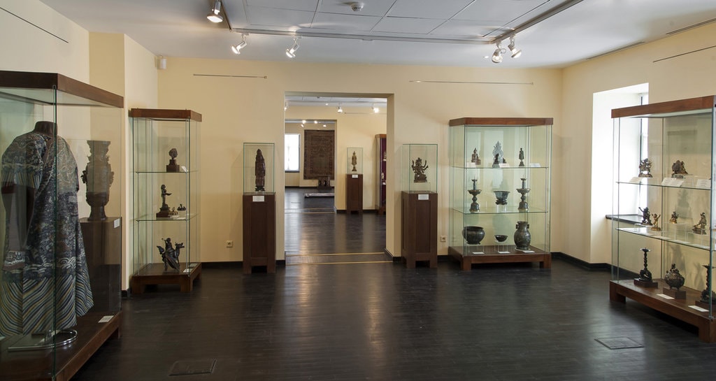 Se redeschide Muzeul Colecţiilor de Artă