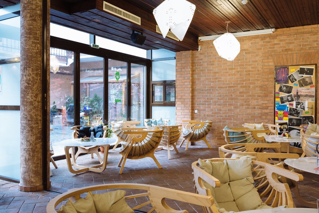 Răgaz – coffee and lounge