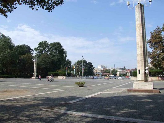 THE KNOT la Bucureşti