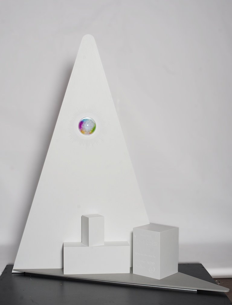 Designerul Anca Fetcu vă invită să licitați  Spiritul Craciunului la Gala Brazilor de Crăciun 2014