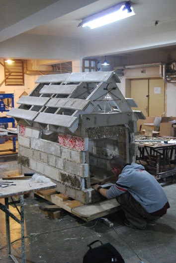 MŢR inaugurează prima casă din hârtie