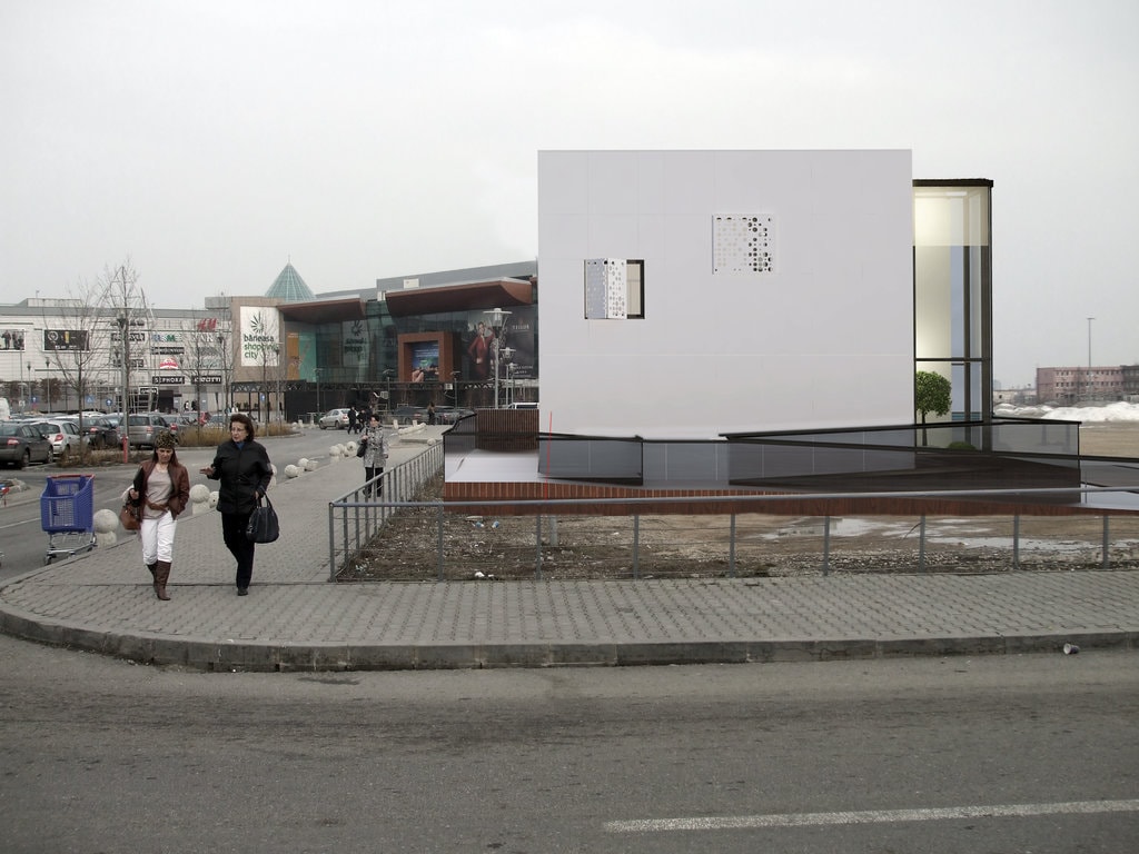 Prototipul EFdeN în parcarea Băneasa Shopping City