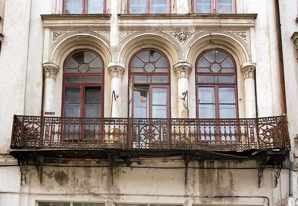 Balconete din fier forjat