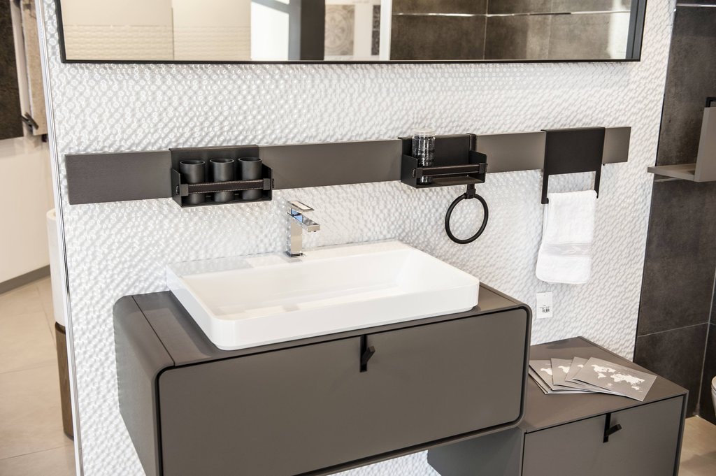 PORCELANOSA România, la un an de la deschidere: redecorarea showroomului și două noi facilități pentru arhitecți