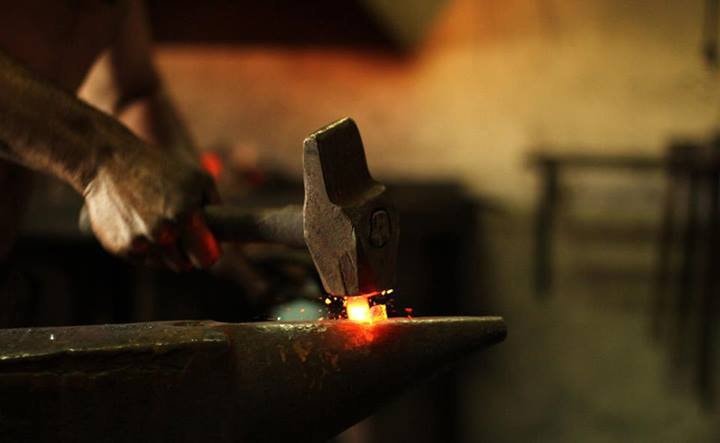 Workshop de fierărie, tencuieli de lut şi dulgherie