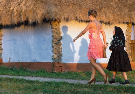 Mândrie şi Beton. De vorbă cu Petruţ Călinescu şi Ioana Hodoiu