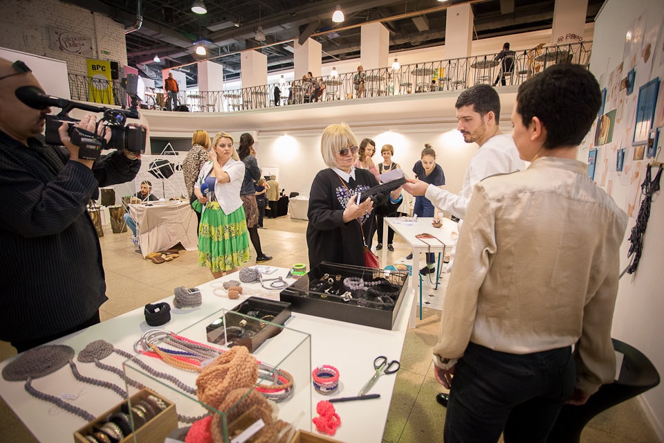 AUTOR: O 9 ediţie de succes