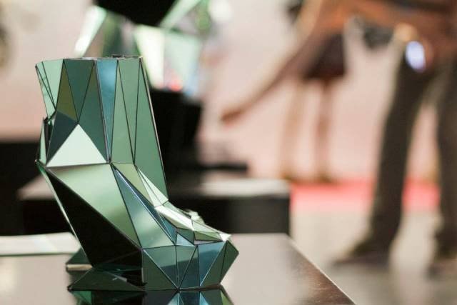 Ingeniozitate, comunitate şi tehnologii avansate: experienţa românească la FAB10 Barcelona