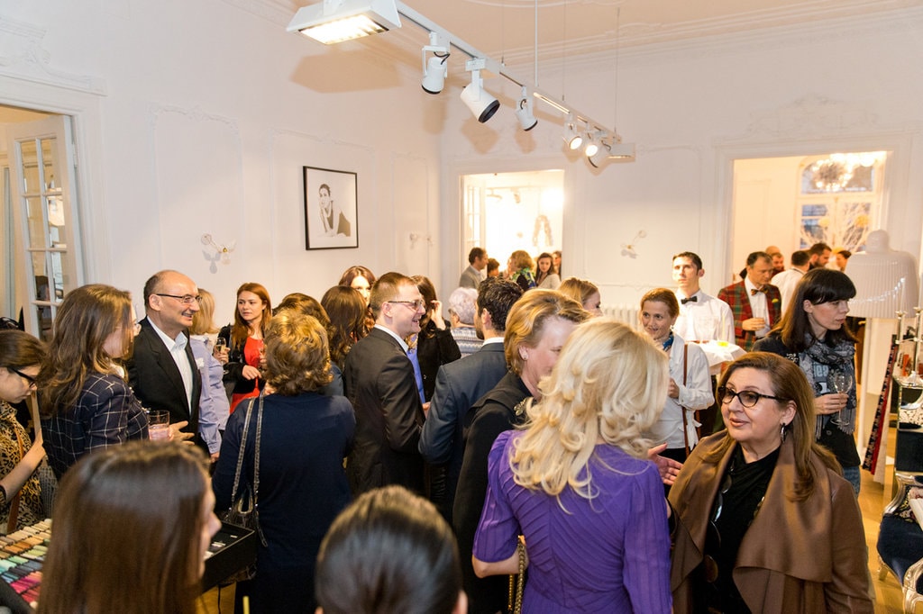 Photoliu a lansat colecţia de tapiserii “Précieux”