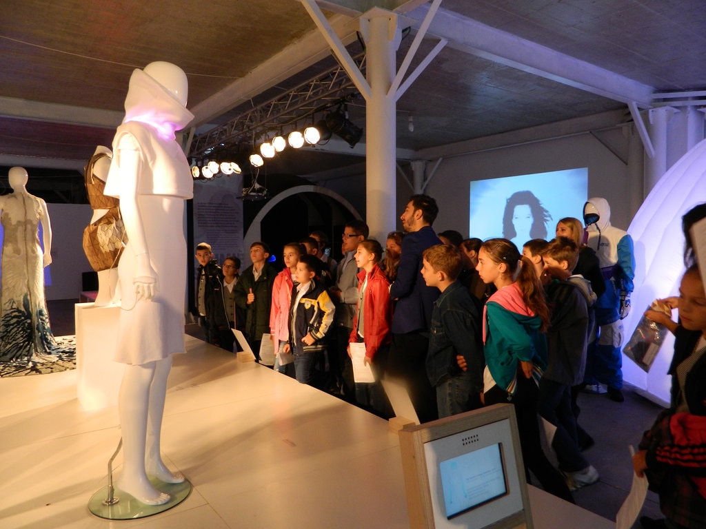 TEXTILES SURPRENANTS, DESIGN & ART – Expoziţia FUTUROTEXTILES