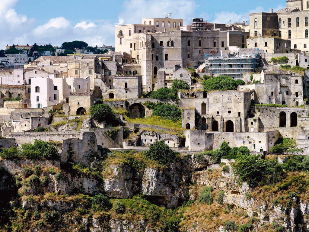 Un hotel difuz: Sextantio. Le grote della Civita