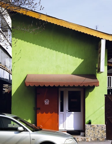 marcaK. Culoarea sau Noua conspiraţie a manelismului vizual