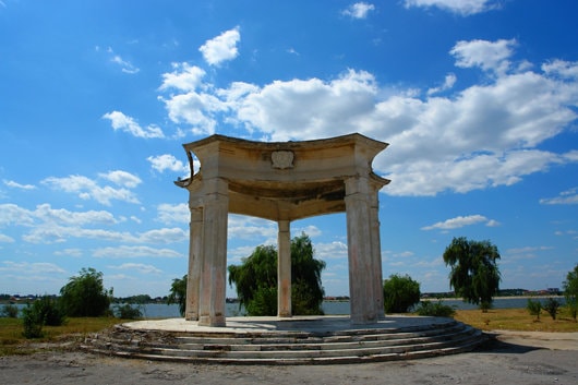 Joi aflăm cine pictează Turnul de Apă din Pantelimon