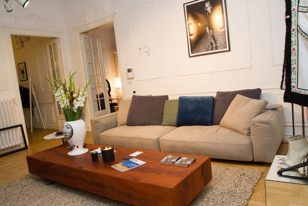 Casa Flexform la Iconic Food Wine & Design