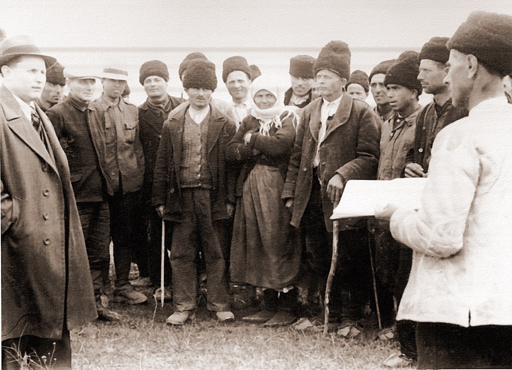 Războiul împotriva ţărănimii. Expo la MŢR