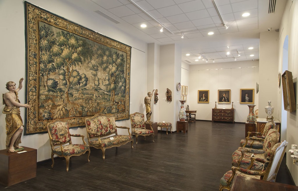 Se redeschide Muzeul Colecţiilor de Artă