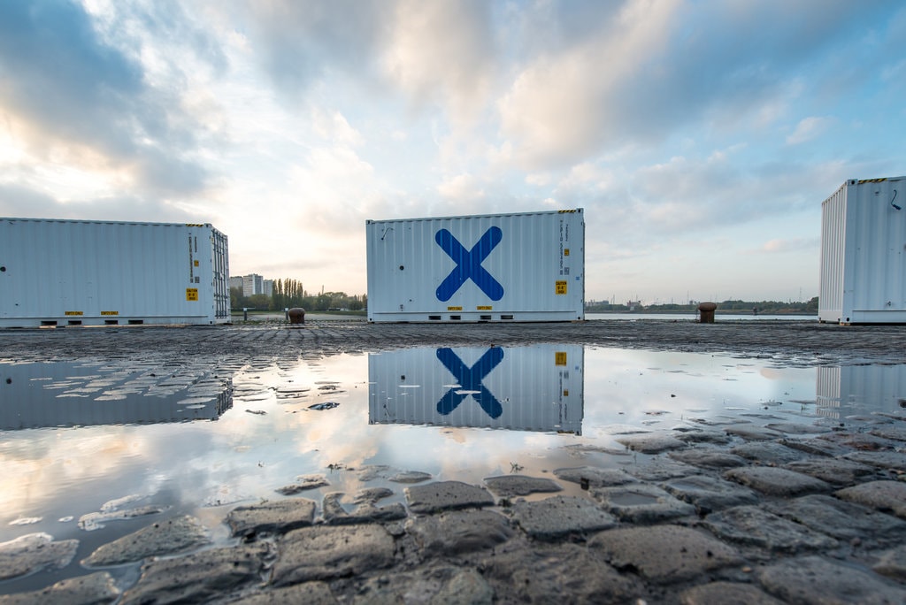 SLEEPING AROUND / Pop-Up Hotel