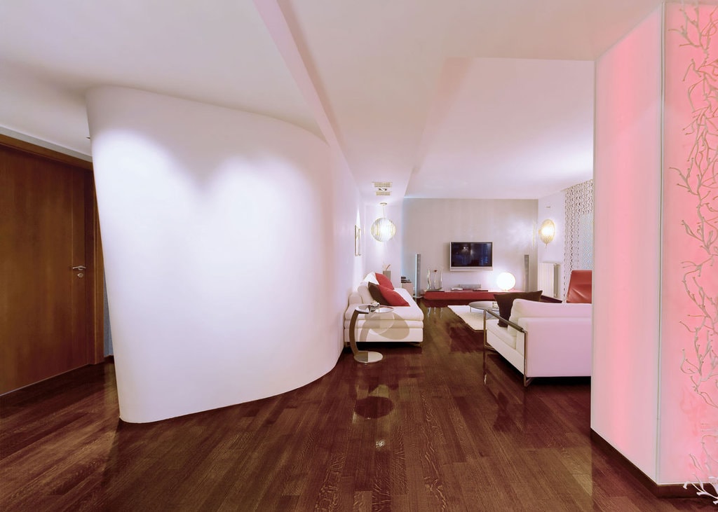 Despre lumină şi transparenţă