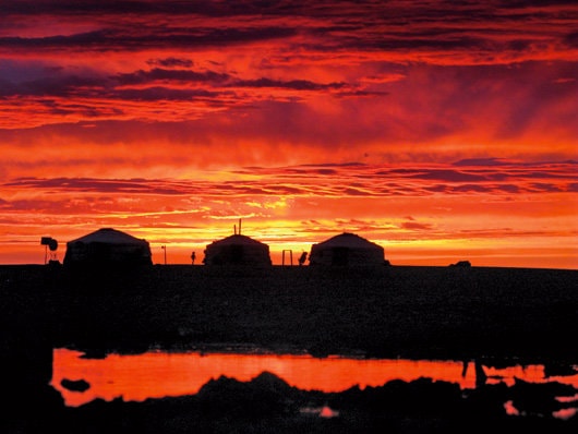 Paramongoliada. Drumul până la capătul lumii