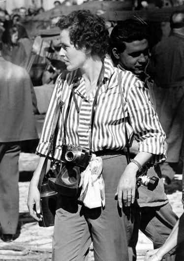 Expoziţie de fotografie Inge Morath: „Jurnalul meu românesc”