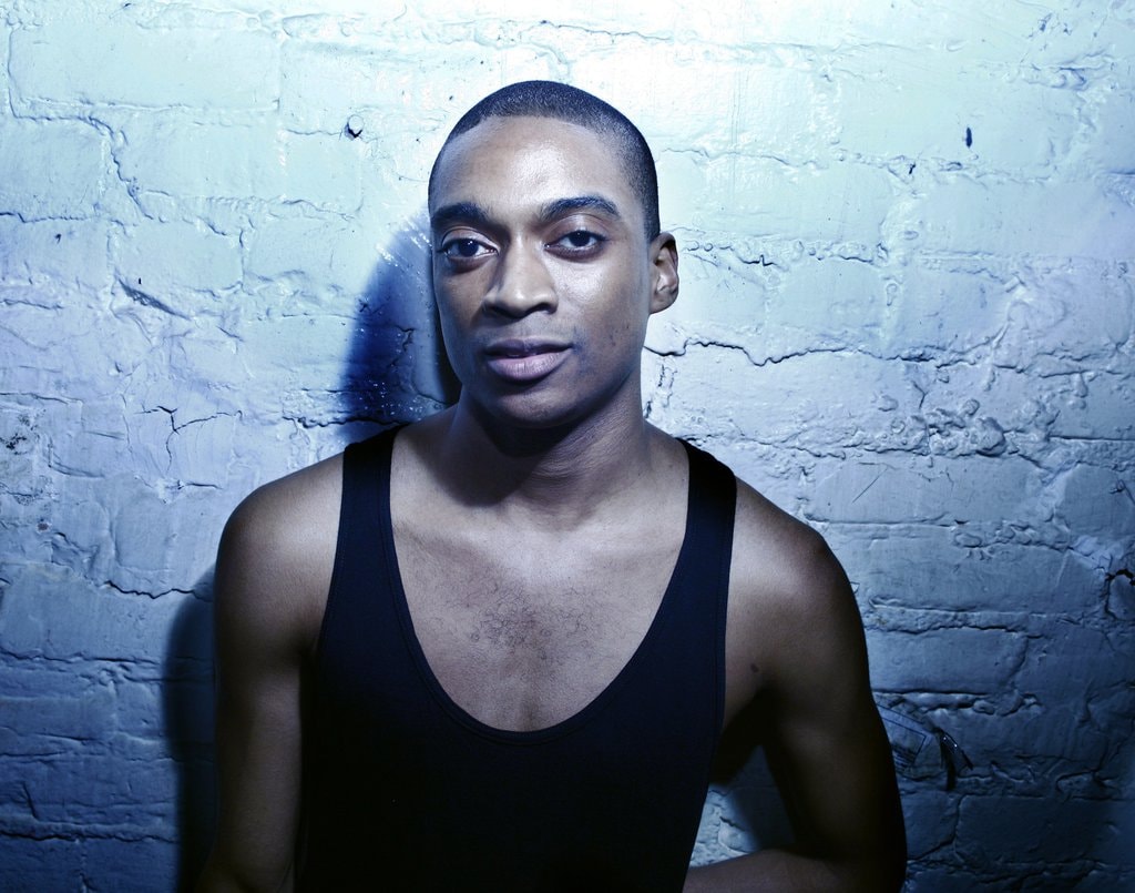 DE.KOLECTIV la Halele Carol