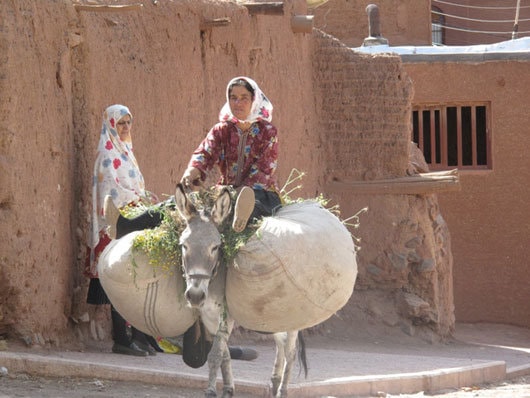 În Jurul Lumii, expoziţie de fotografie Uca Marinescu