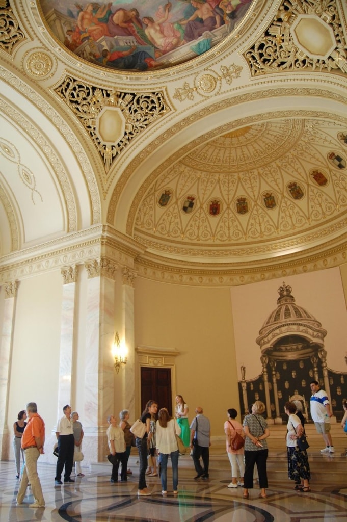 Fragmente de memorie – Portrete Regale. Palatul Regal