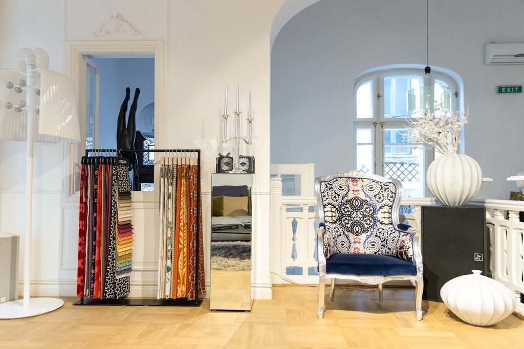 Photoliu a lansat colecţia de tapiserii “Précieux”