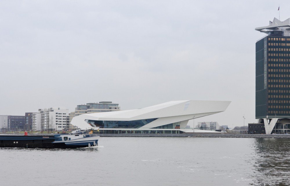 RIFF 2013: despre arhitectura faţadelor şi acoperişurilor