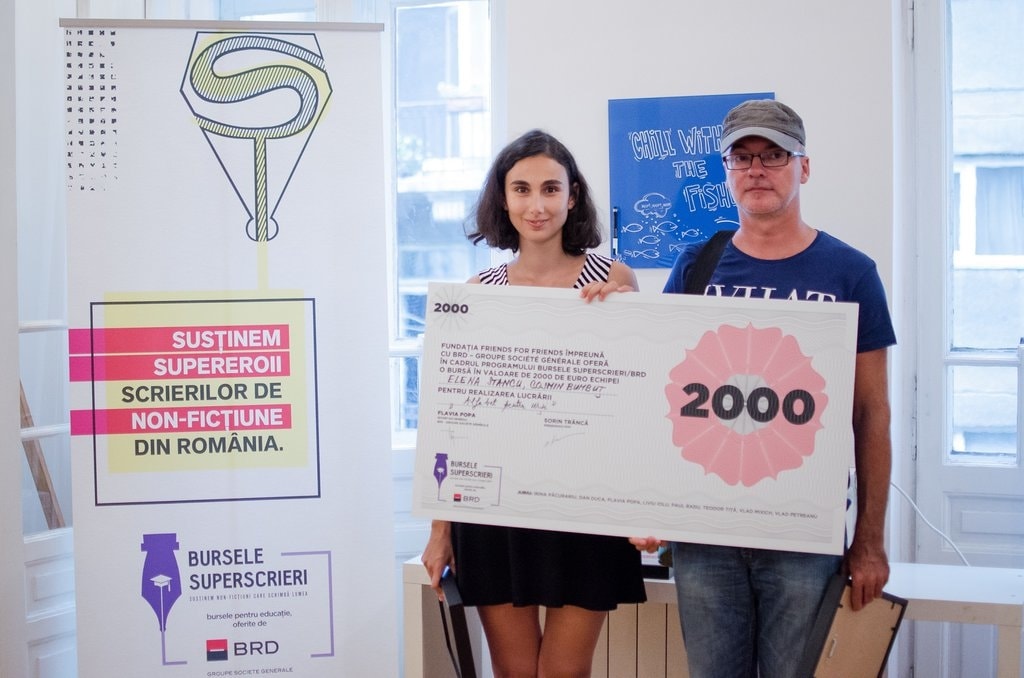 6 echipe de jurnaliști primesc burse de 12.000 de euro pentru a radiografia sistemul de învățământ