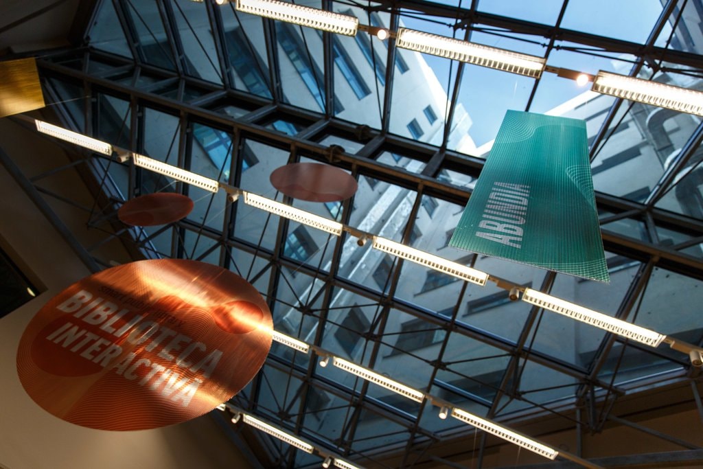 Un altfel de târg de Inovaţie, tehnologie şi culoare la Biblioteca Naţională a României