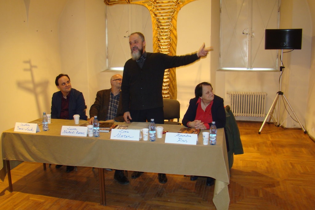 Sculptorul Liviu Mocan expune „Scara lumii“ la Muzeul de Artă Cluj-Napoca